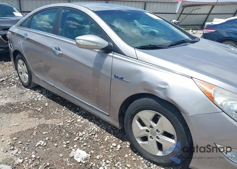 2011 Hyundai Sonata Hybrid from USA, damaged, VIN KMHEC4A48BA006255